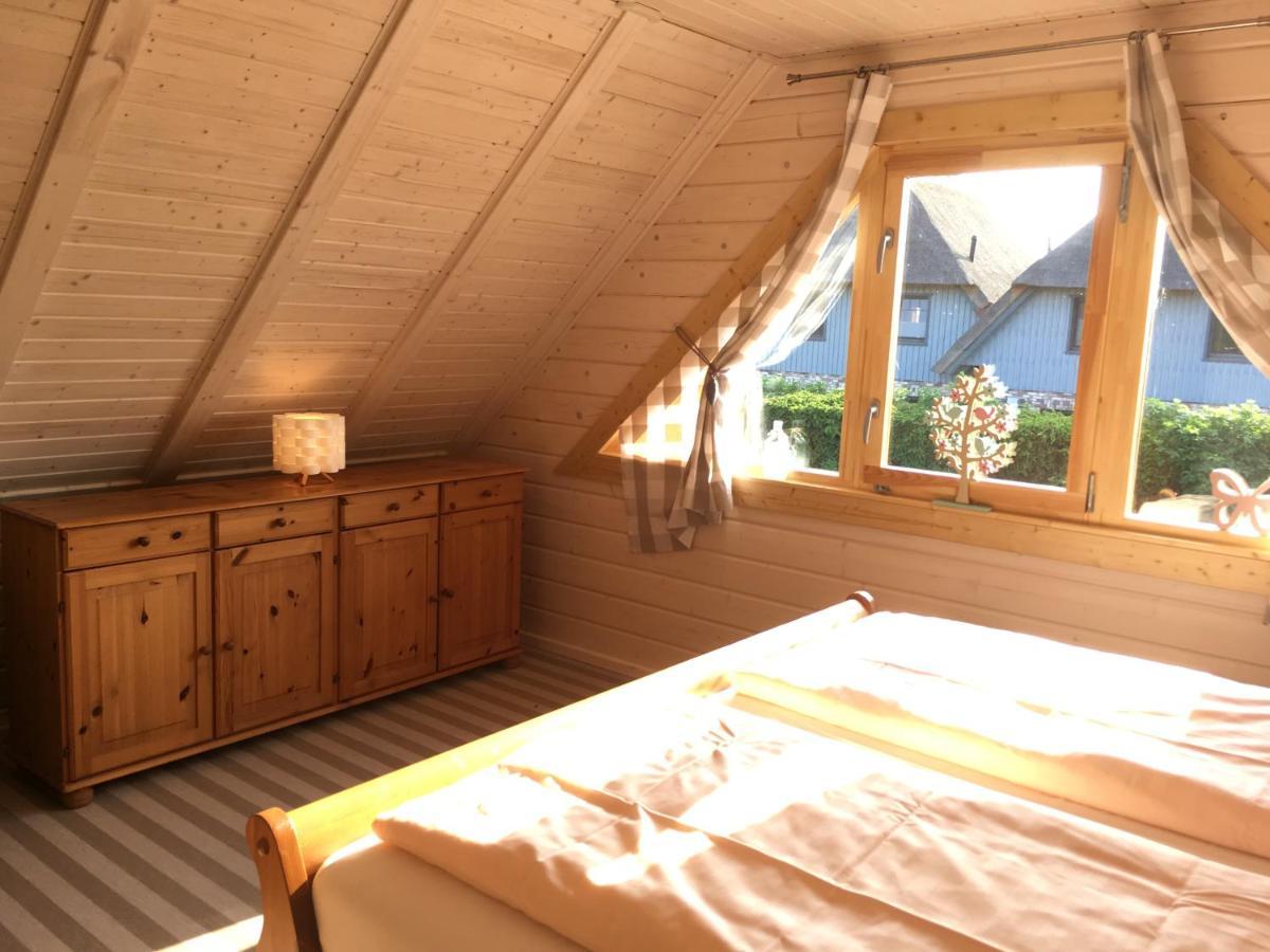 Villa Blockhaus - De Luet Holt Hus Born Esterno foto