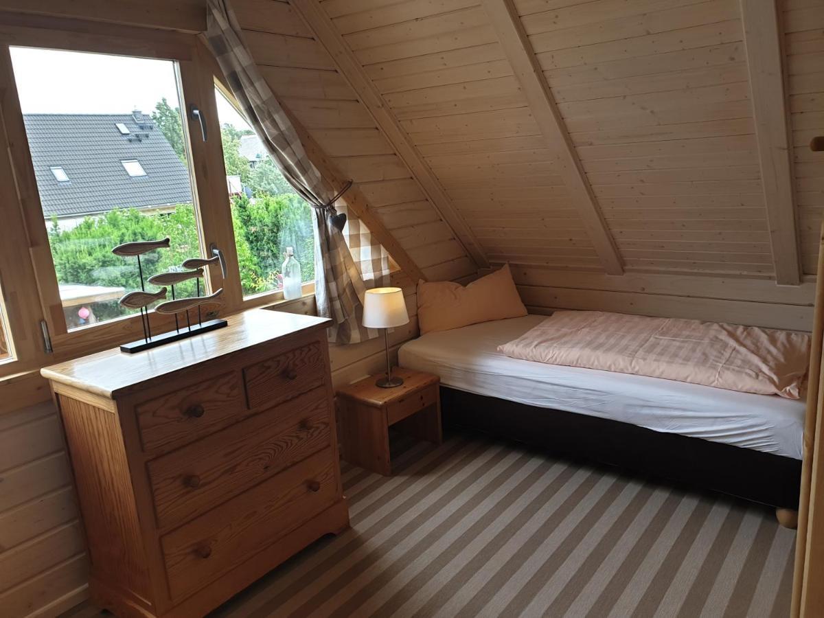Villa Blockhaus - De Luet Holt Hus Born Esterno foto